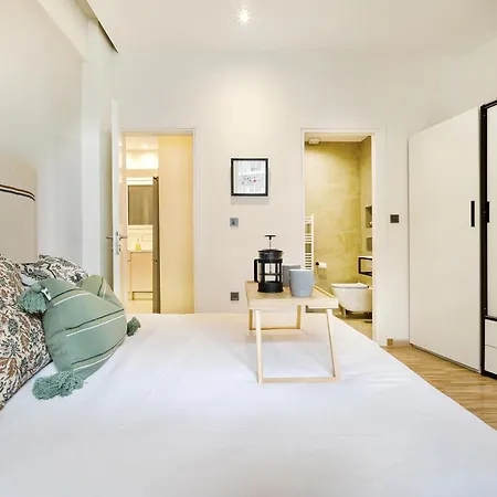 Renovated Kallimarmaro Apt In Athens Historic Center 雅典 Exterior photo