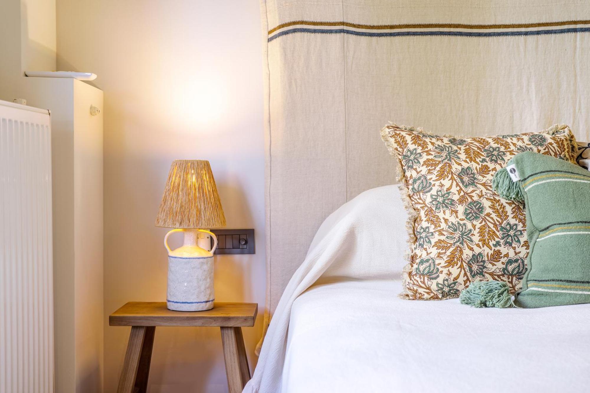 Renovated Kallimarmaro In Historic Center Apartment *