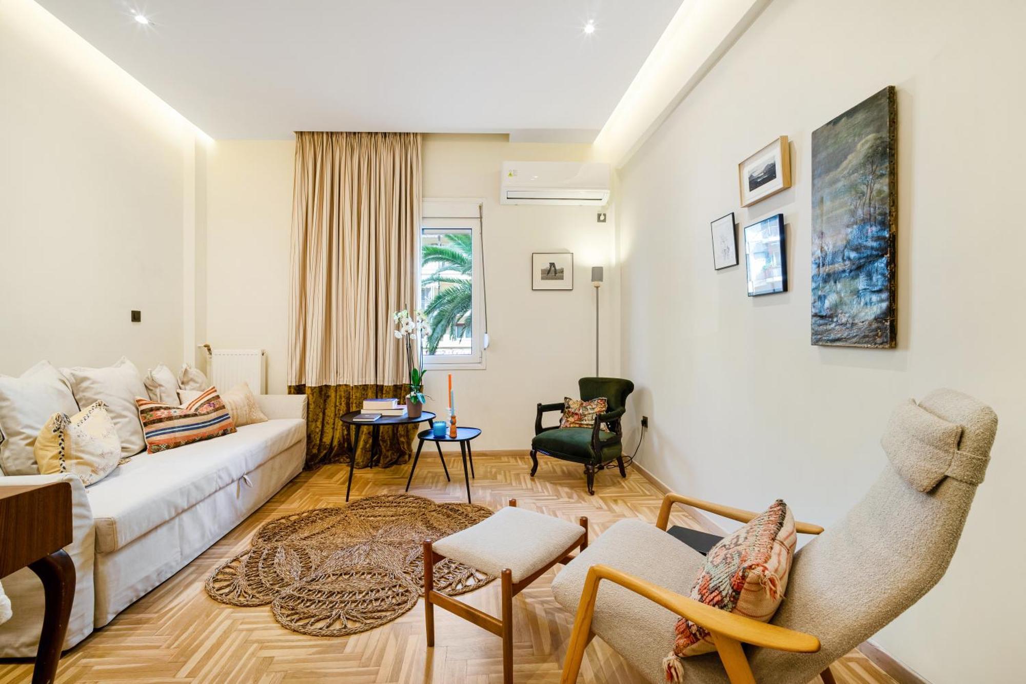 Apartment Renovated Kallimarmaro In Historic Center Athens